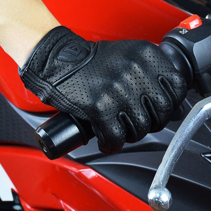 Rider wearing the leather motorcycle gloves